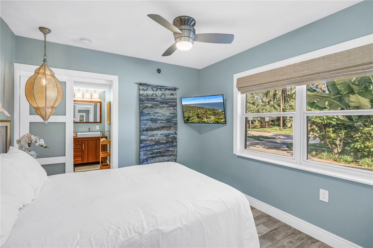 844 Patterson Drive, Sarasota, FL 34234 Photo