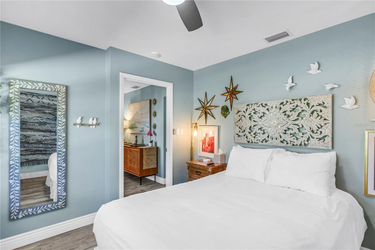 844 Patterson Drive, Sarasota, FL 34234 Photo
