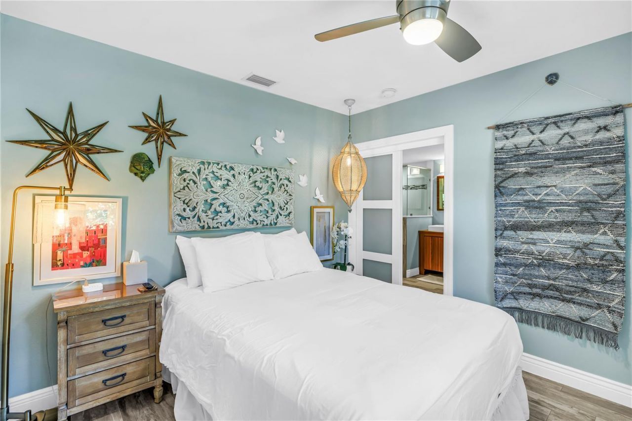844 Patterson Drive, Sarasota, FL 34234 Photo