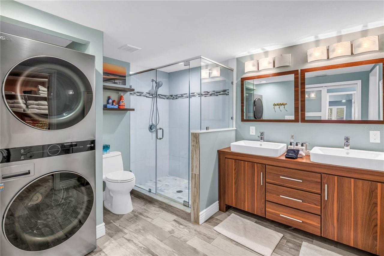 844 Patterson Drive, Sarasota, FL 34234 Photo