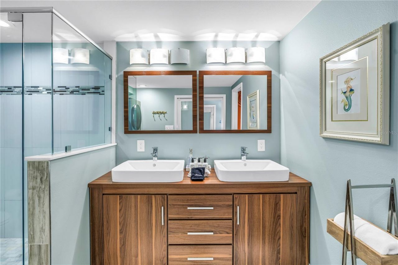 844 Patterson Drive, Sarasota, FL 34234 Photo