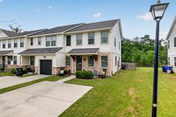 7808 Park Gate Drive photo 4