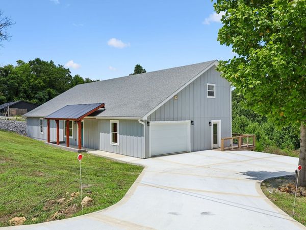 1124 Dale Ridge Rd , Dowelltown, TN 37059