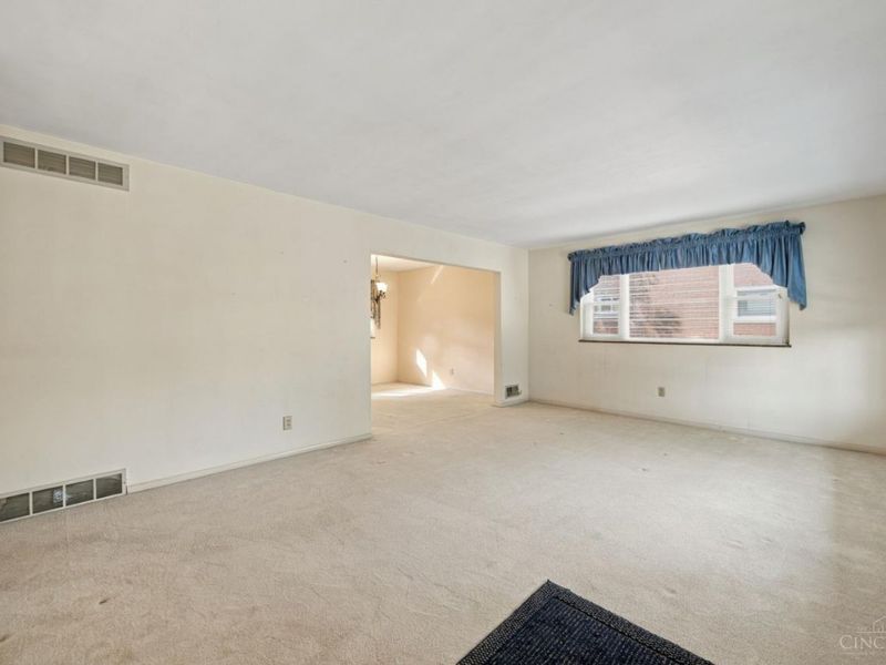 5137 Grossepointe Lane, Delhi Township, OH 45238 Photo 6