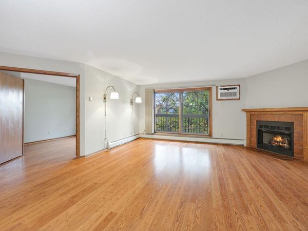 999 41st Avenue NE, Unit 307, Columbia Heights, MN 55421