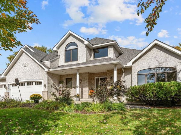 8441 W Lake Drive, Chanhassen, MN 55317