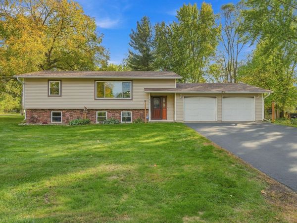 16701 Upper 4th Street N, Lakeland, MN 55043
