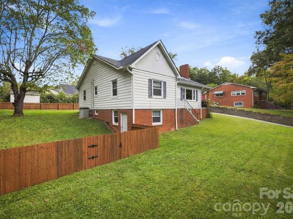 214 Morehead Street, Morganton, NC 28655