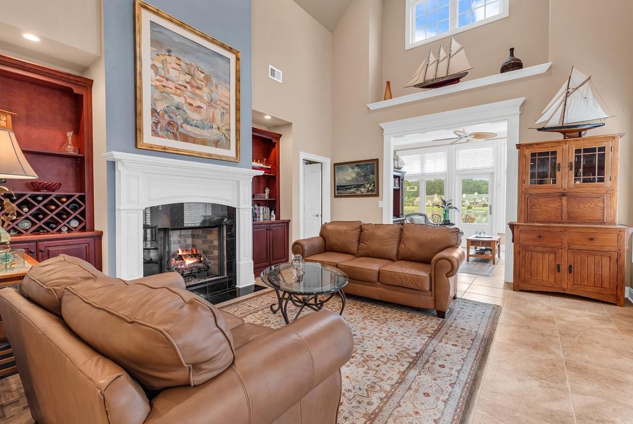 343 Huntington Lake Circle Photo 4