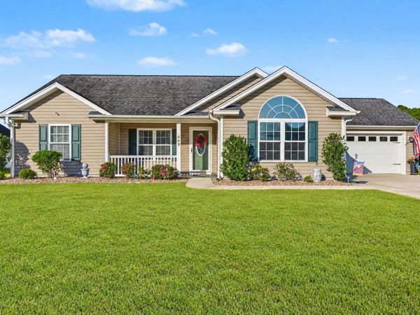 469 Oakham Dr., Conway, SC 29527