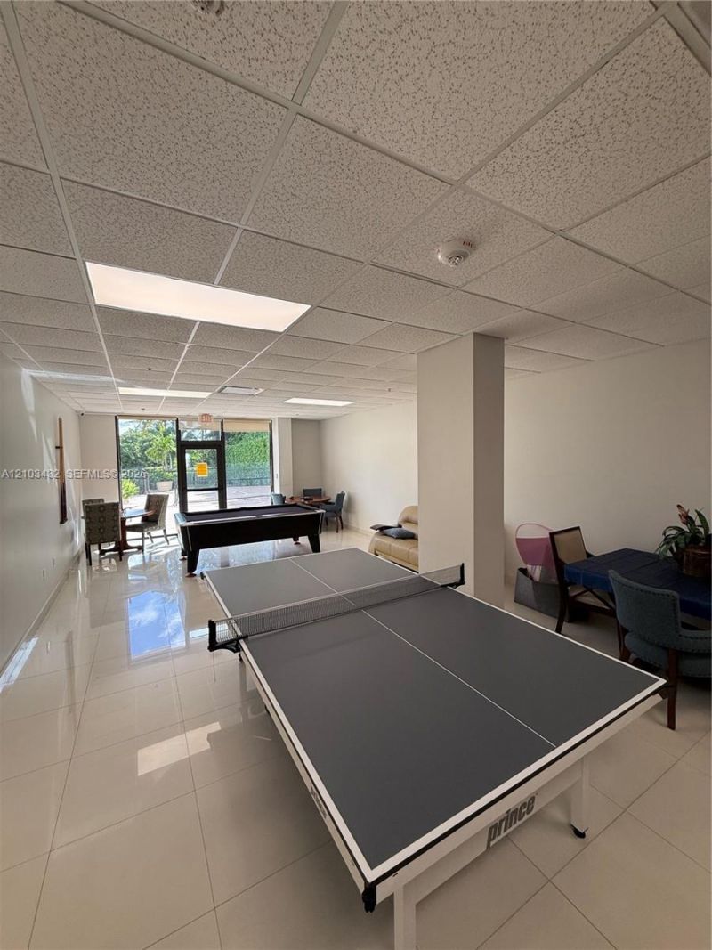 1621 Collins Ave , Unit 206, Miami Beach, FL 33139 Photo