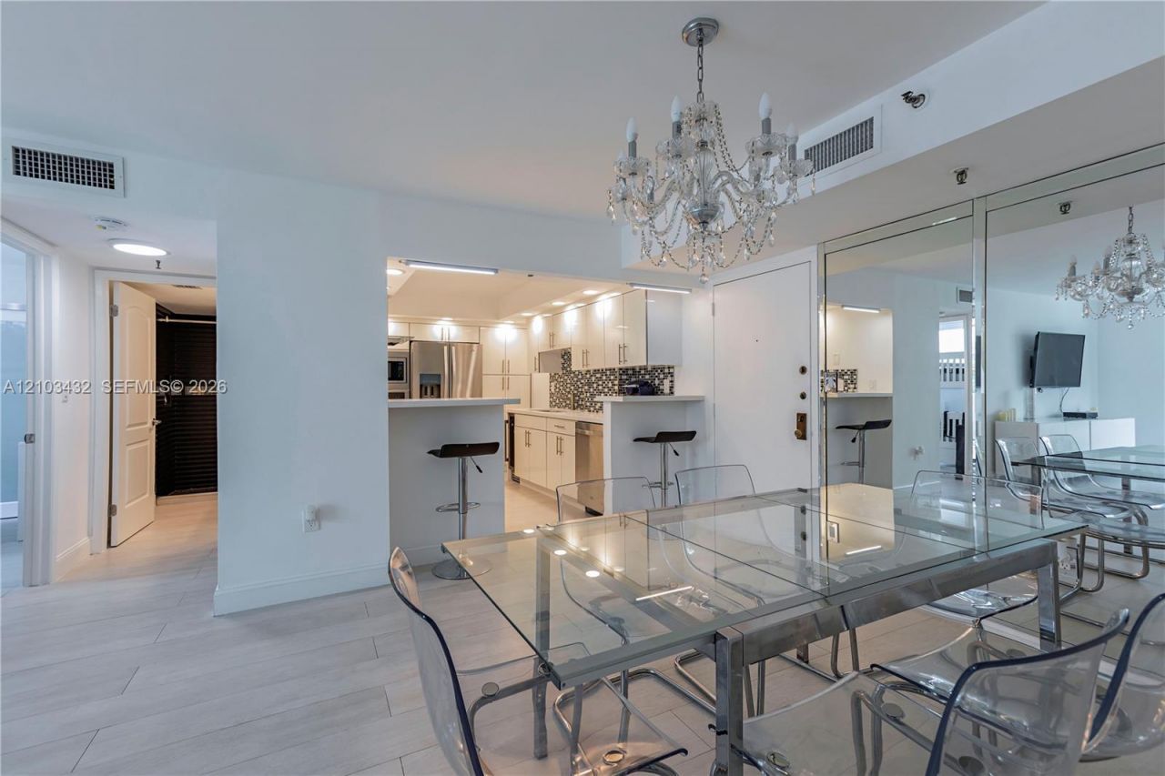 1621 Collins Ave , Unit 206, Miami Beach, FL 33139 Photo