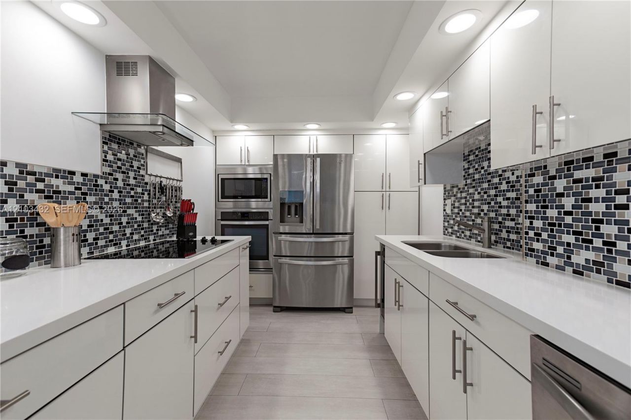 1621 Collins Ave , Unit 206, Miami Beach, FL 33139 Photo