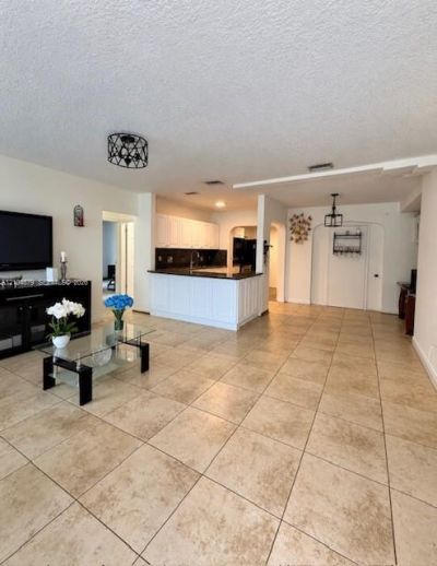 1078 NW 145th St , Miami, FL 33168 Photo