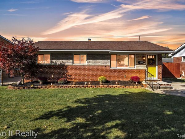 14220 Navarre Street, Gibraltar, Mi 48173