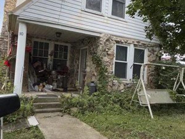90 E MAIN STREET , WALNUT BOTTOM, PA 17266