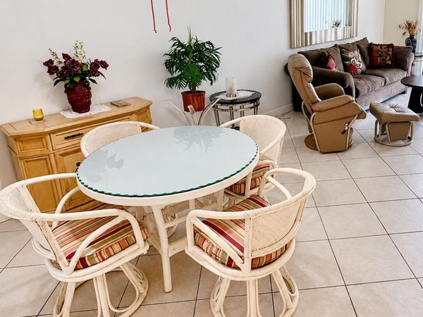 2801 Somerset Drive, Unit 106, Lauderdale Lakes, FL 33311