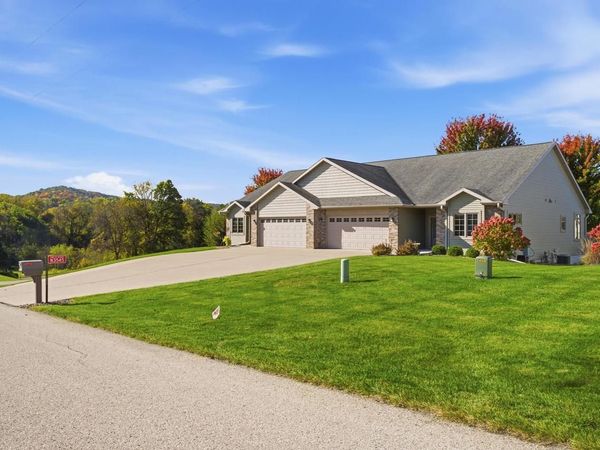 N3545 Evergreens TRAIL, Unit 51, La Crosse, WI 54601