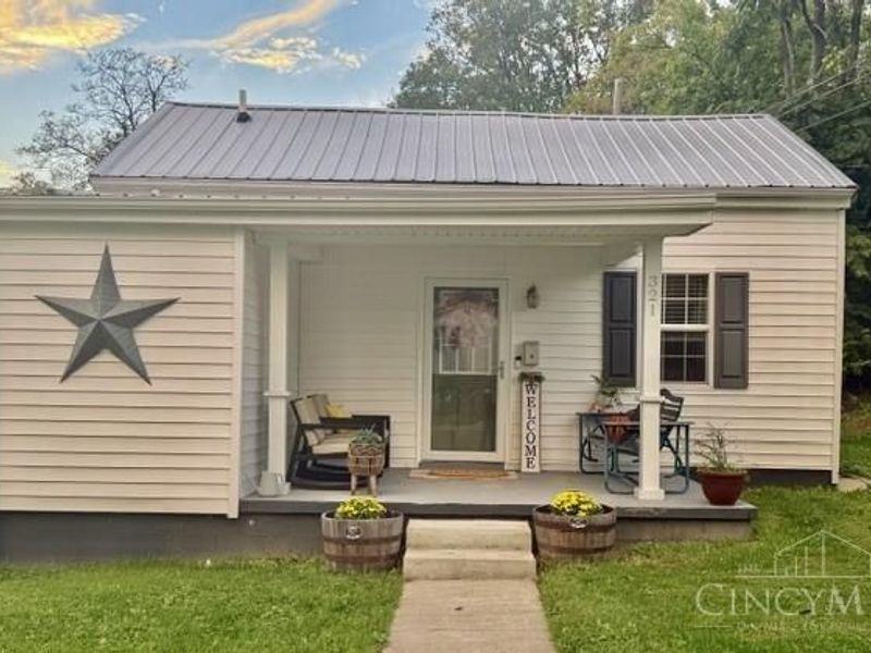 321 S East Street, Hillsboro, OH 45133 Photo 2