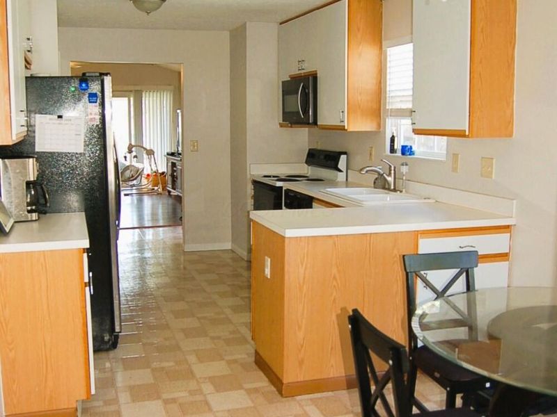 1069 Crossbrook Boulevard , Galloway, OH 43119 Photo 14