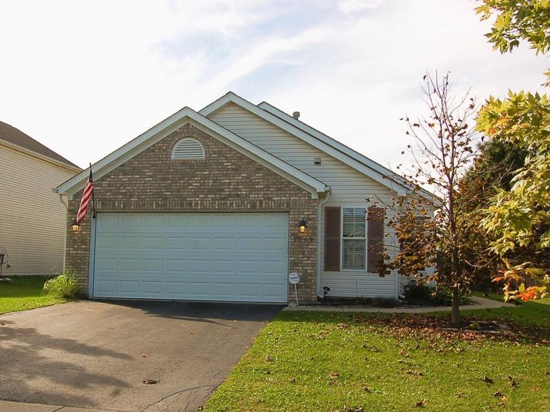 1069 Crossbrook Boulevard , Galloway, OH 43119 Photo 2