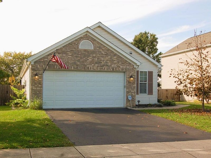 1069 Crossbrook Boulevard , Galloway, OH 43119 Photo 3