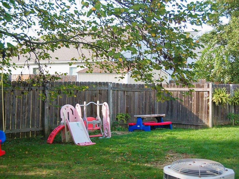 1069 Crossbrook Boulevard , Galloway, OH 43119 Photo 36