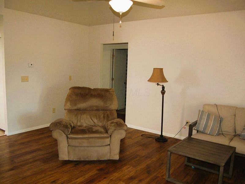 1069 Crossbrook Boulevard , Galloway, OH 43119 Photo 6