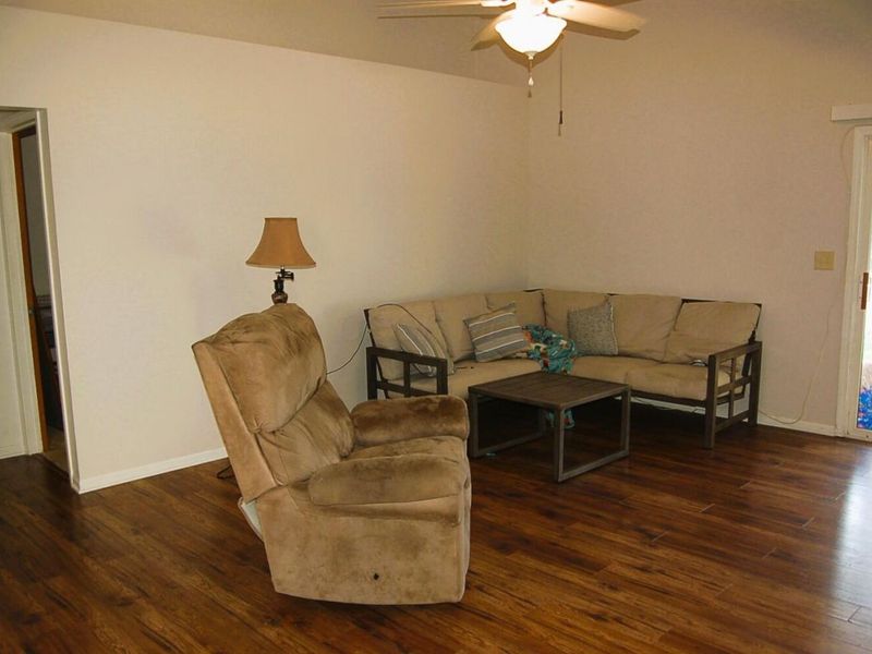 1069 Crossbrook Boulevard , Galloway, OH 43119 Photo 7