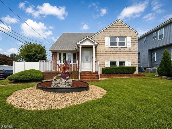 74 Raritan Rd, Linden, NJ 07036