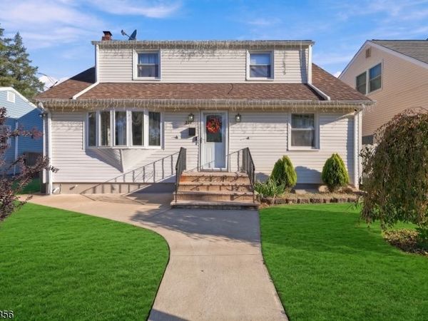 277 Orchard St, Rahway, NJ 07065