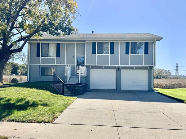 5129 Galloway Street, Bellevue, NE 68157