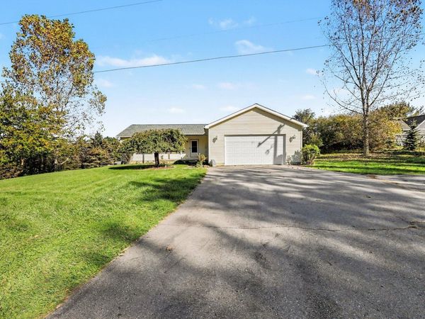 6085 Conway Road, Chelsea, MI 48118