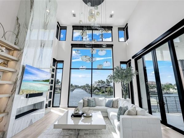348 Seagull AVE, NAPLES, FL 34108