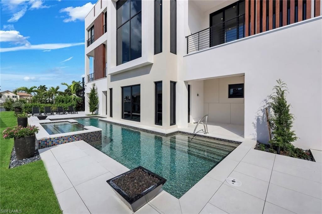 348 Seagull Ave, Naples, FL 34108 Photo