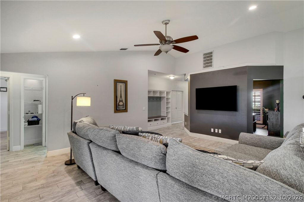 3371 SW Islesworth Circle, Palm City, FL 34990 Photo