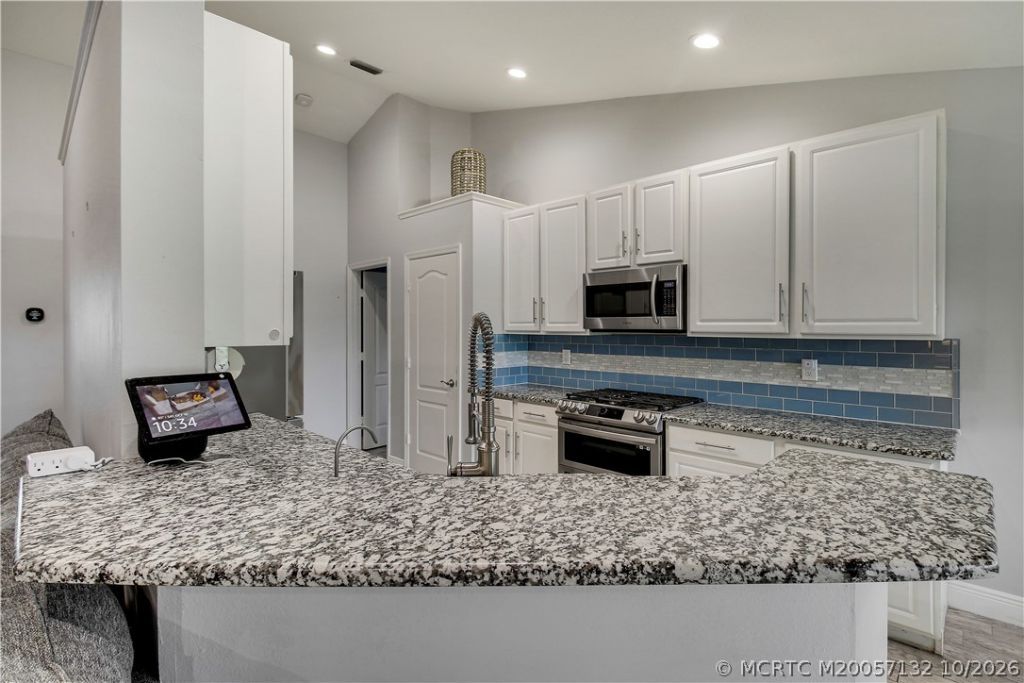 3371 SW Islesworth Circle, Palm City, FL 34990 Photo