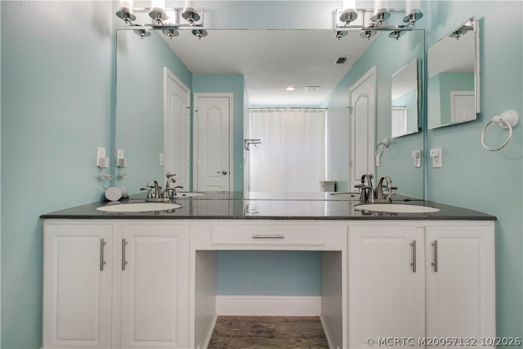 3371 SW Islesworth Circle, Palm City, FL 34990 Photo