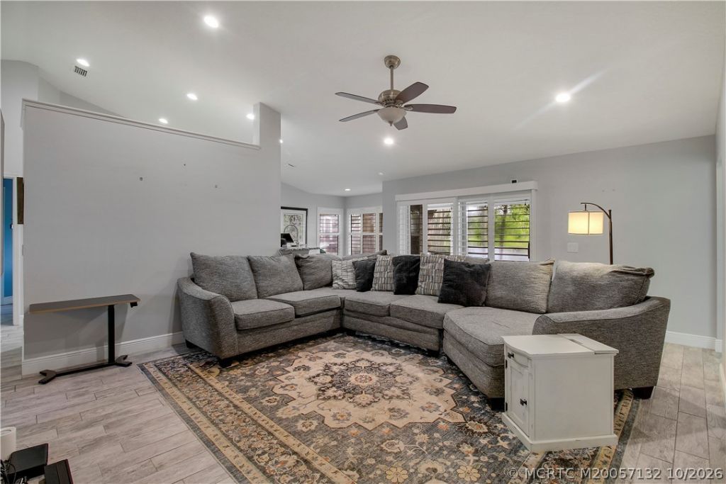 3371 SW Islesworth Circle, Palm City, FL 34990 Photo