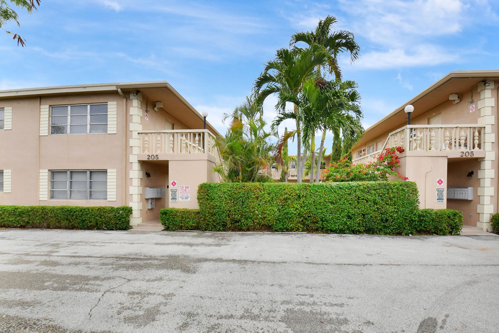 205 NE 3rd Street, Unit 203, Boynton Beach, FL 33435 Photo