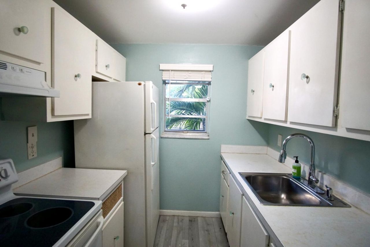 205 NE 3rd Street, Unit 203, Boynton Beach, FL 33435 Photo