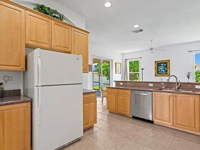 386 SW Donna Terrace, Port Saint Lucie, FL 34984 Photo