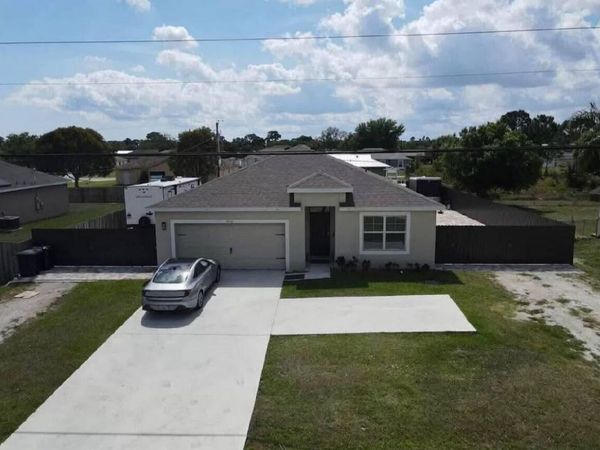 1010 SW California Boulevard, Port St. Lucie, FL 34953