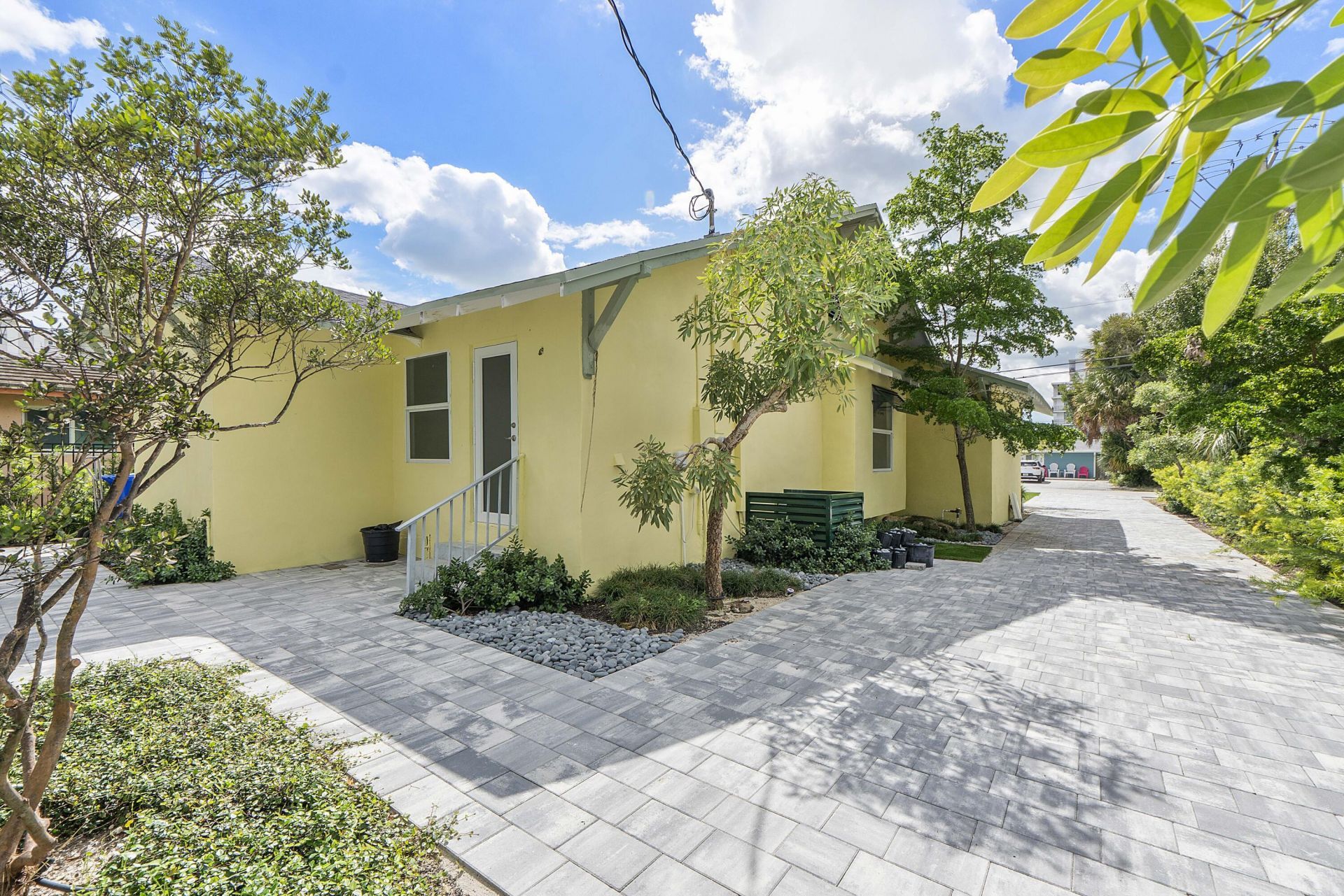 216 NE 23rd Avenue, Pompano Beach, FL 33062 Photo