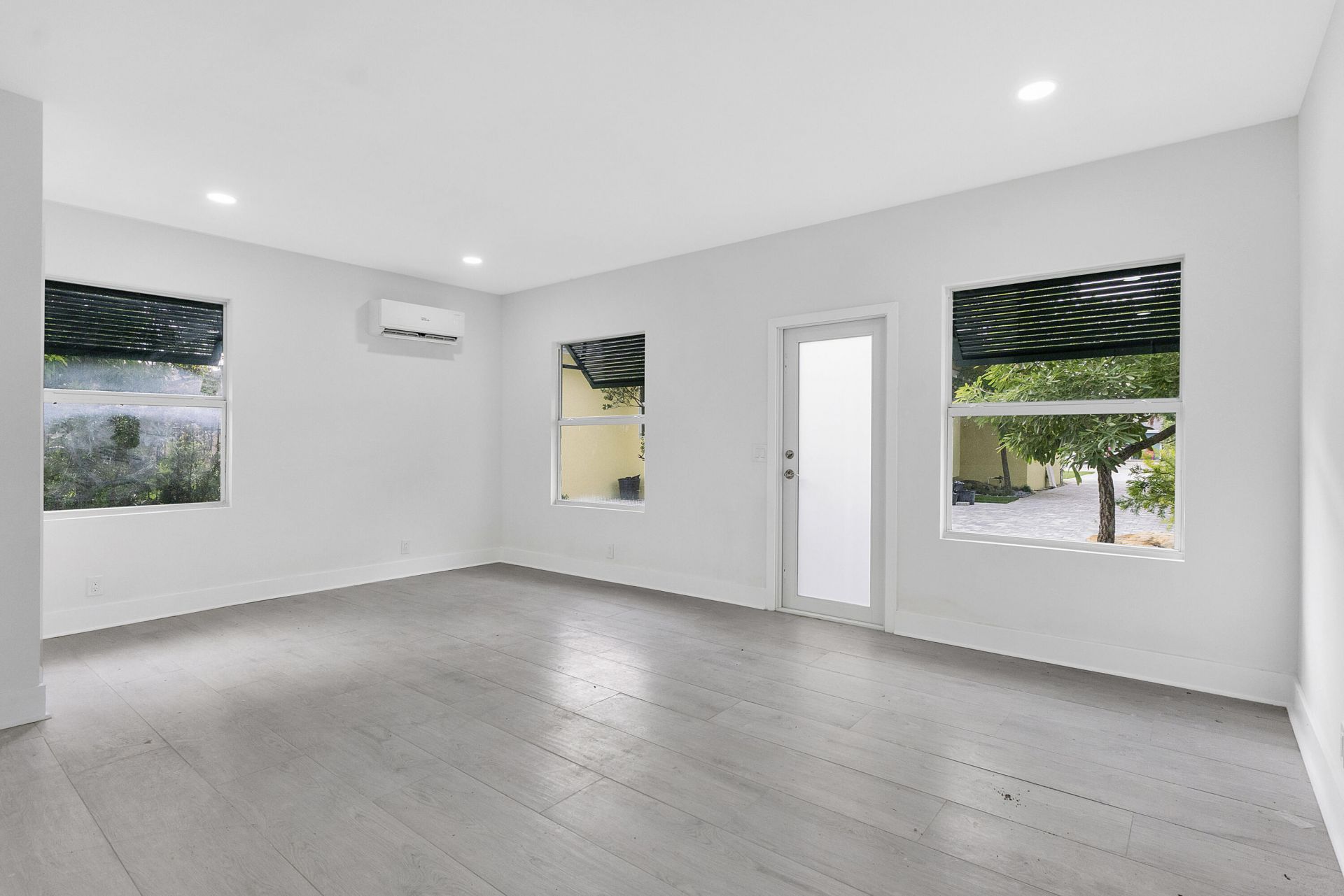 216 NE 23rd Avenue, Pompano Beach, FL 33062 Photo