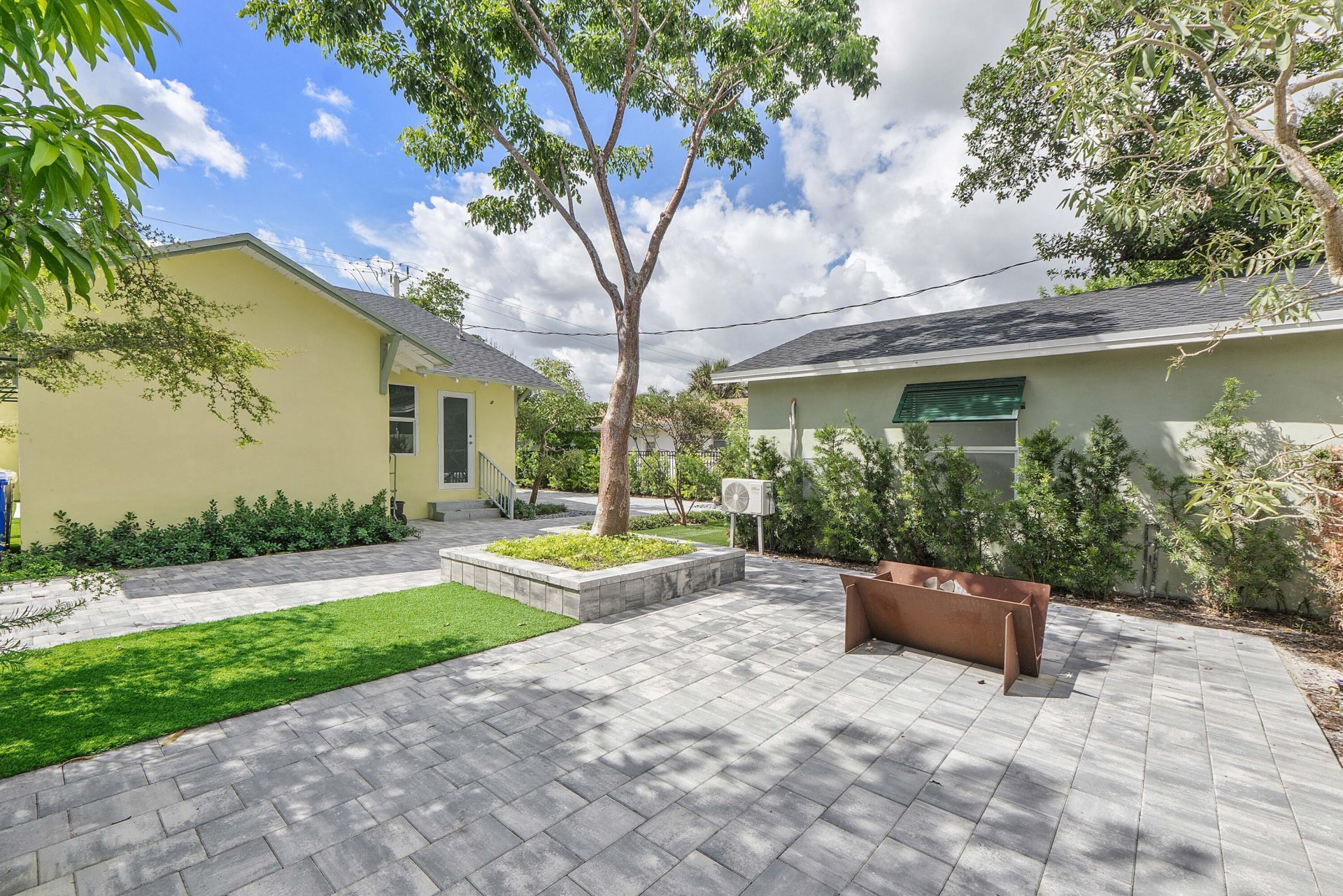 216 NE 23rd Avenue, Pompano Beach, FL 33062 Photo