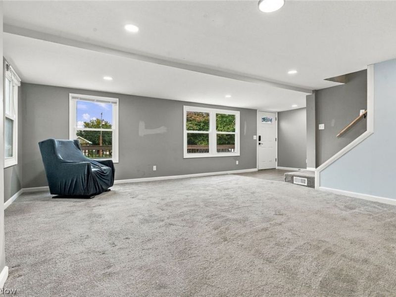 1833 Springfield Center Road , Akron, OH 44312 Photo 13