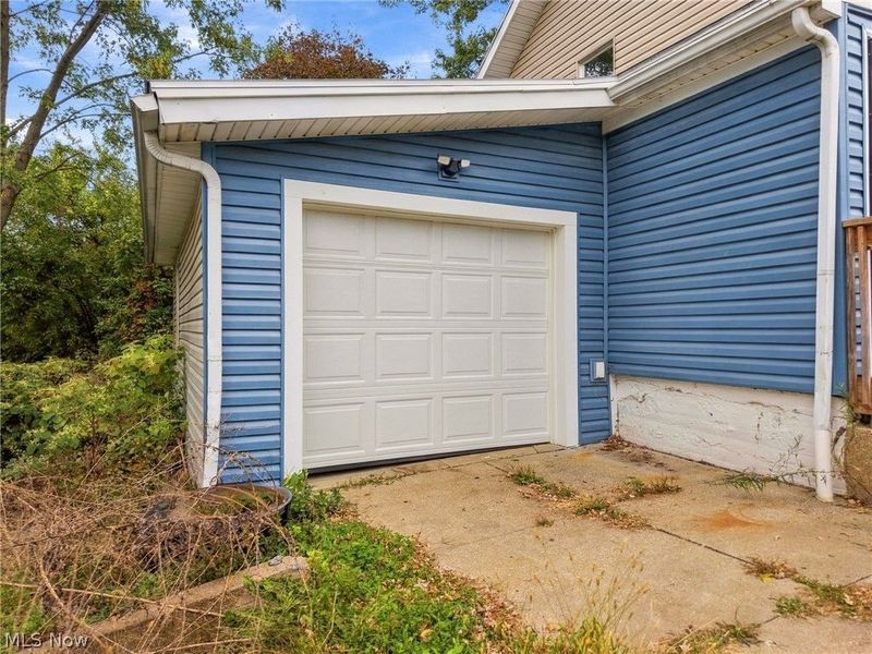 1833 Springfield Center Road , Akron, OH 44312 Photo 6