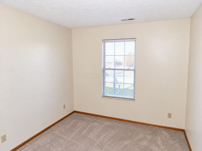 1054 Esther Drive, Columbus, OH 43207 Photo 10