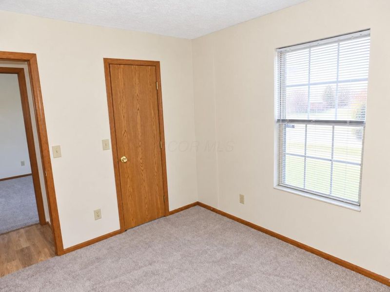 1054 Esther Drive, Columbus, OH 43207 Photo 12